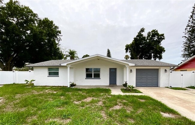 Building Photo - 4233 Belle Isle Ct