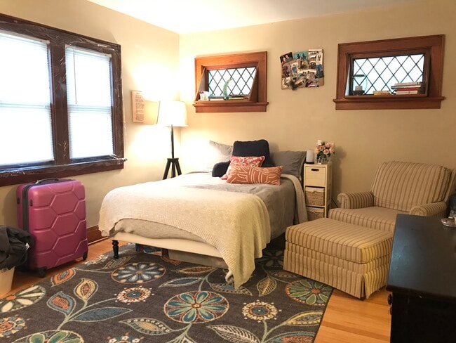 Photo - 3078 N Bartlett Ave