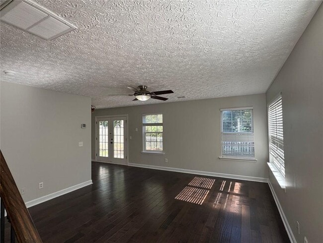 Photo - 312 Pieris Dr