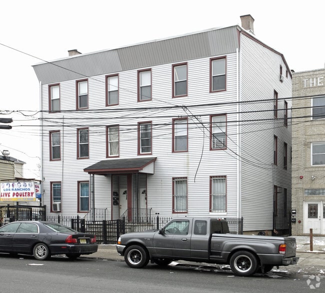 3 Bedroom Apartments for Rent in Elizabeth, NJ