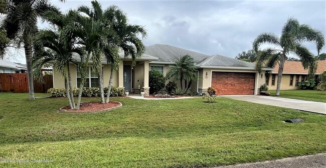 Photo - 545 Castana Ave SE