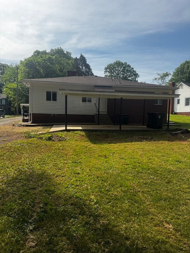 Photo - 61 Winecoff Ave NE