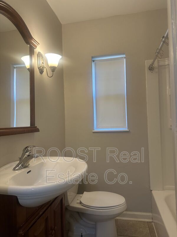 Photo - 1048 Berkeley Rd