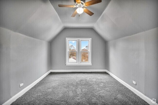Building Photo - 9219 S Greenwood Ave Unit 2 Rental