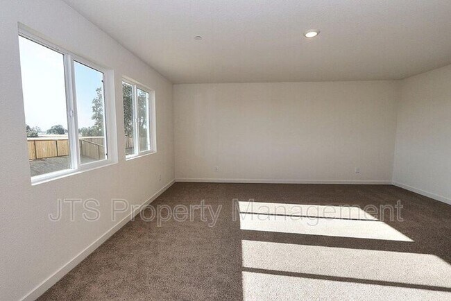 Photo - 716 Franklin St