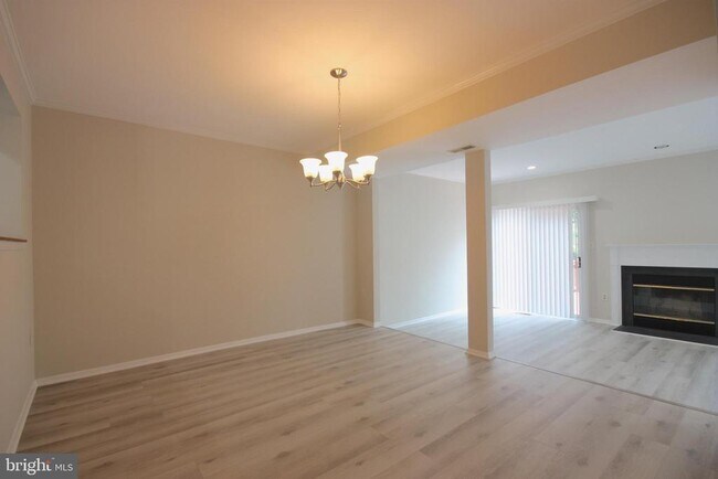Photo - 7782 Blueberry Hill Ln