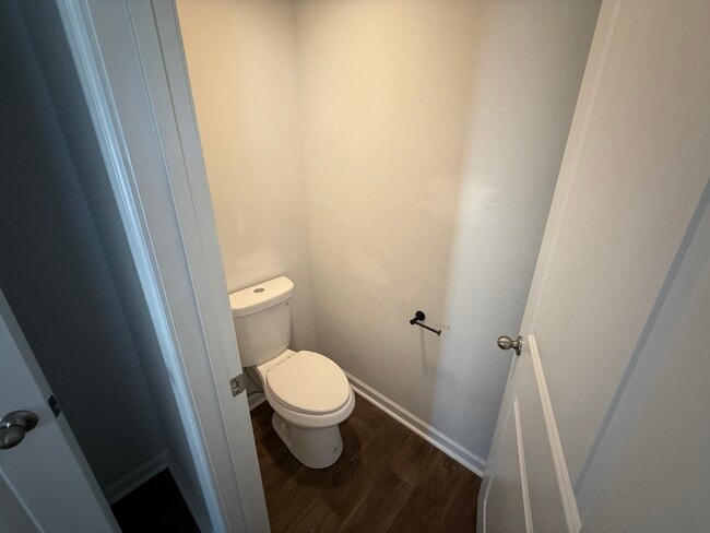 Photo - 341 Berring Ln