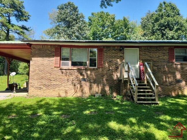 Photo - 759 Robinson Rd House
