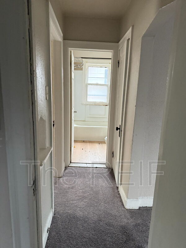 Photo - 15840 Ardmore St