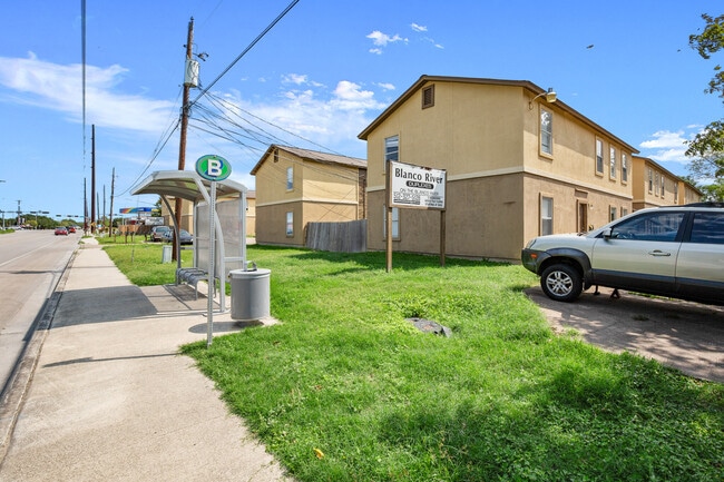 1460 River Rd Unit 1460