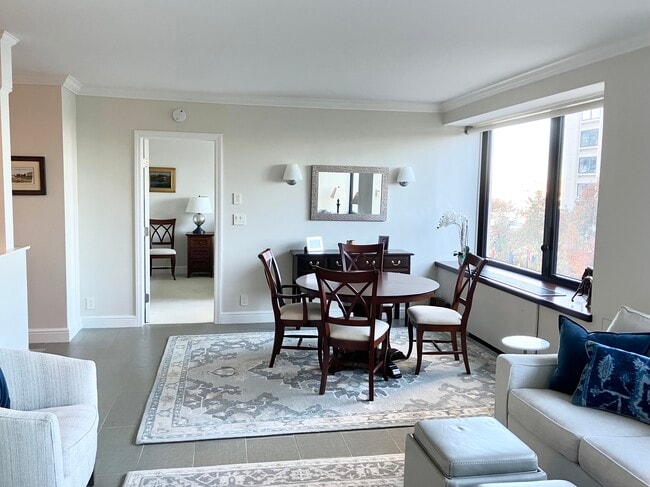 Photo - 65 E India Row Unidad 4E