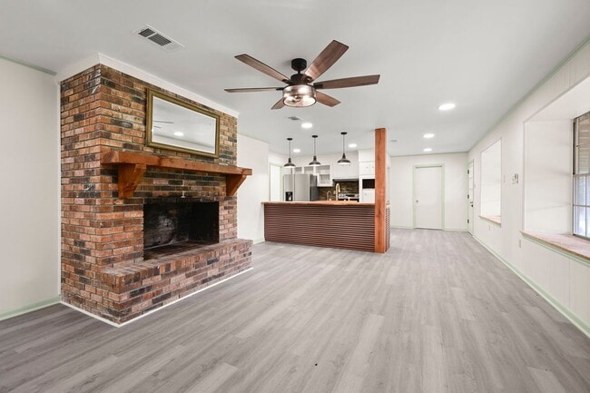 Photo - 9556 Fairway Dr