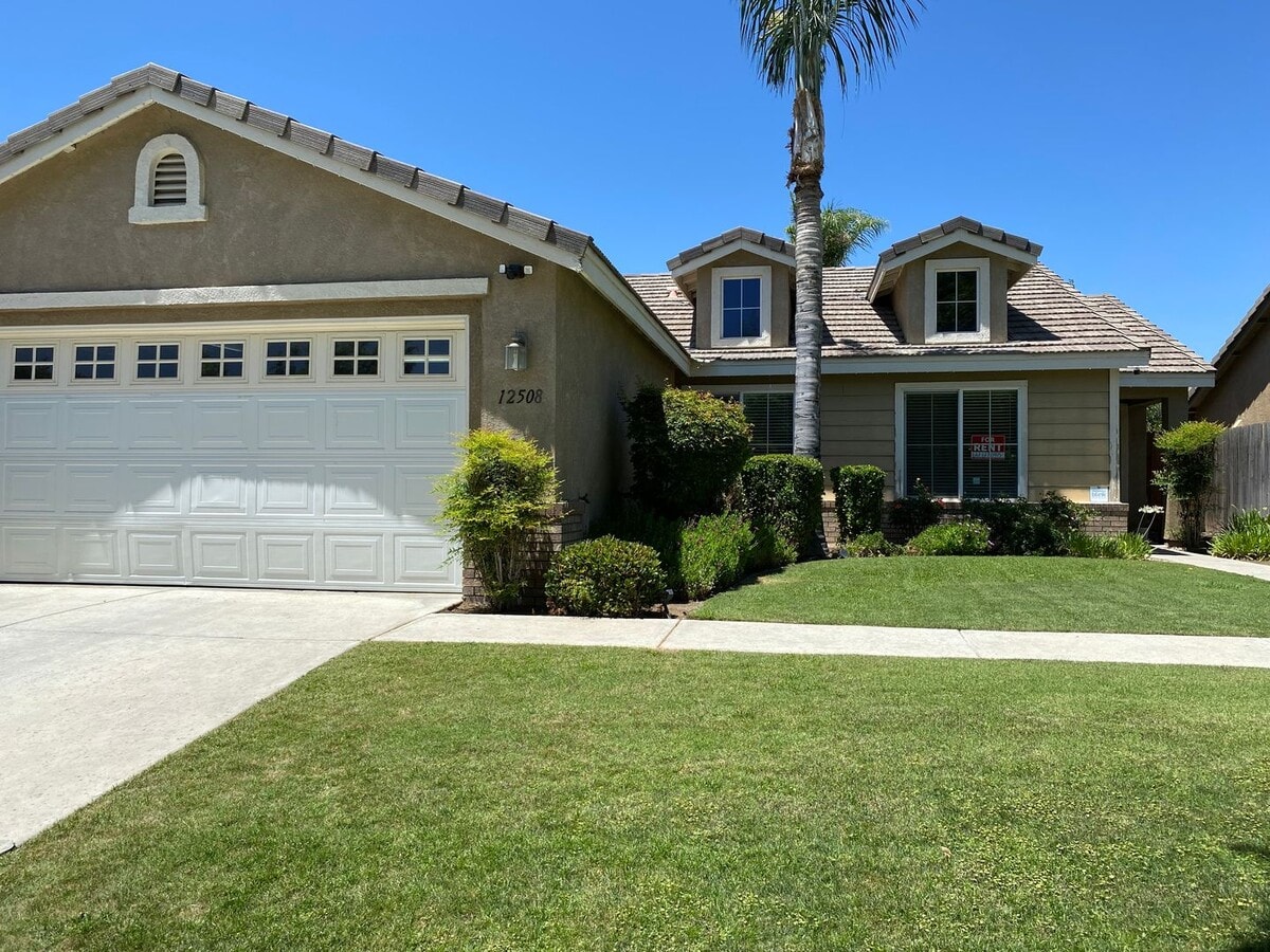 4 bedroom, 2 bath House for Rent - 4 bedroom, 2 bath House for Rent