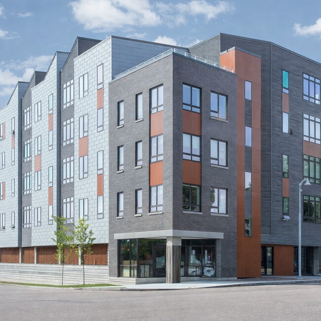 Building Photo - City Lights