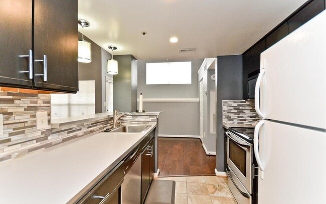 Photo - 15645 Easthaven Ct Unit 1011