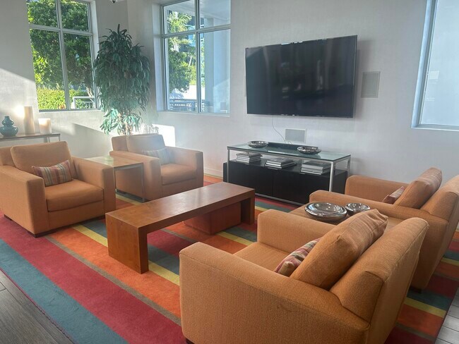Photo - 300 S Australian Ave Unidad 1219