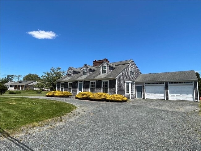 Photo - 6 Butts Rock Rd