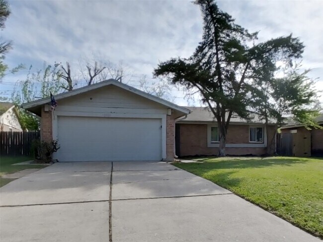 Building Photo - 8510 Sorrel Dr