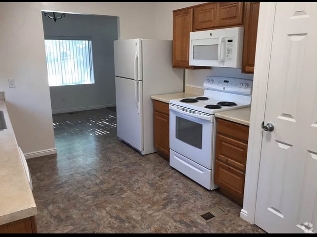 Building Photo - 684 N 1060 E Rental