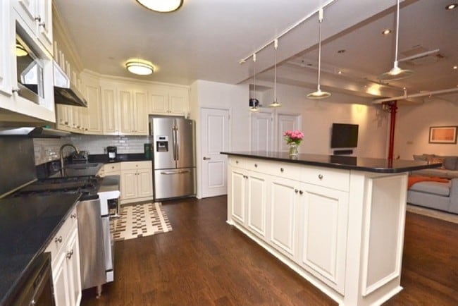 Photo - 144-152 W 27th St
