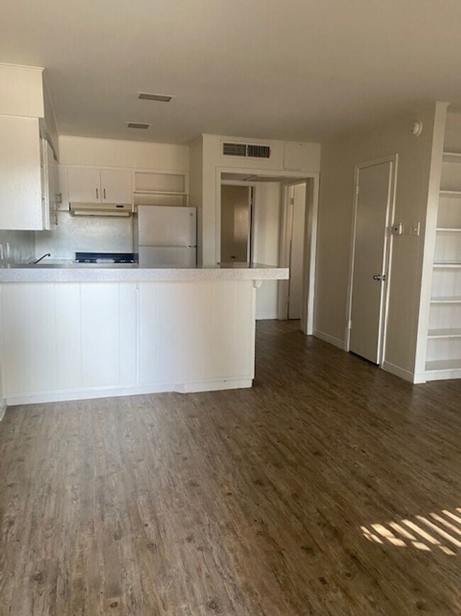 Lantana Apartments