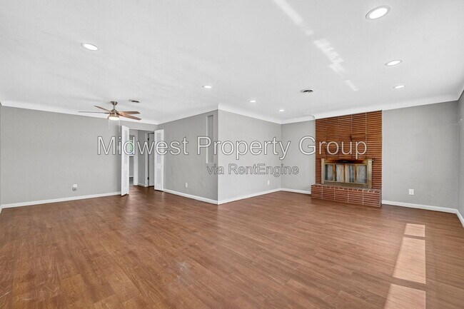 Photo - 2050 Goodale Ave