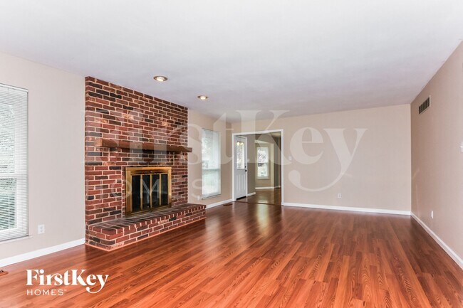 Photo - 4446 Skyridge Dr