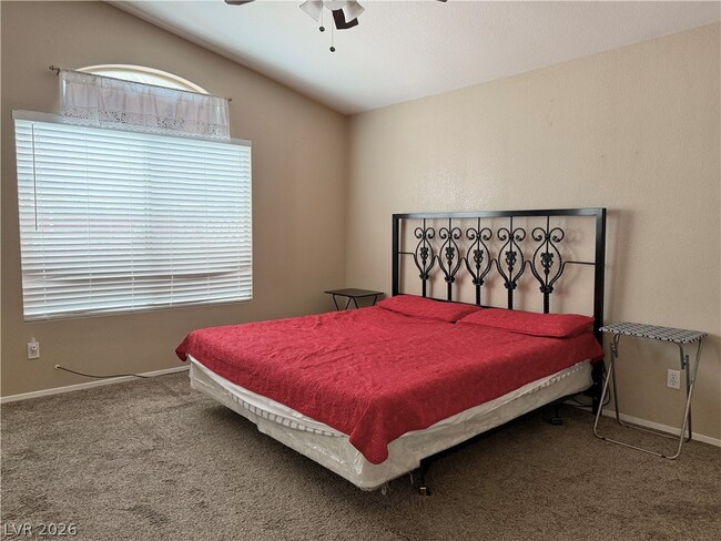 Photo - 868 Worrell Ave