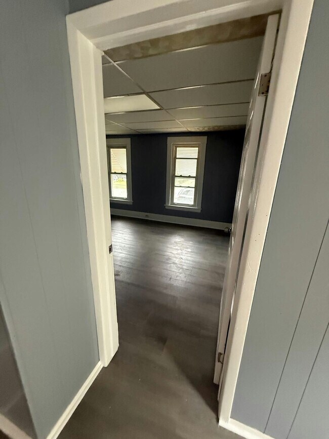 7512 Star Ave Unit 1