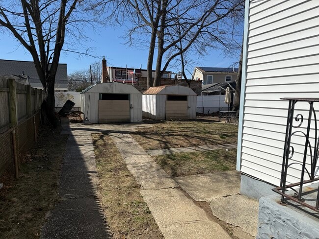 Photo - 976 Jerusalem Ave Unidad Pet friendly