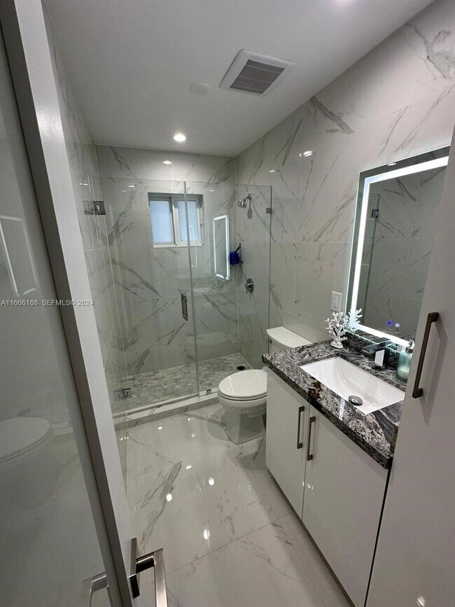 Photo - 169 Corrine Pl