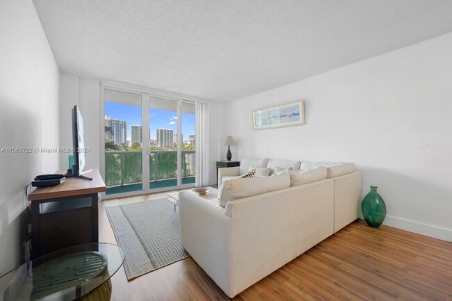 Photo - 19370 Collins Ave Condo Unit 422