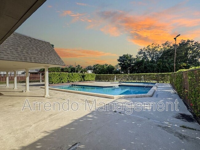 Photo - 8475 SW 94th St