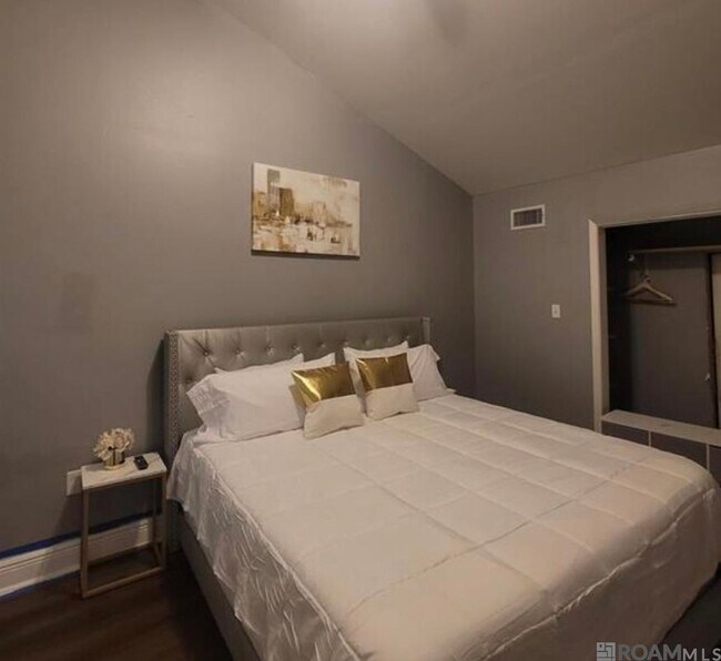 Photo - 277 Chatsworth St