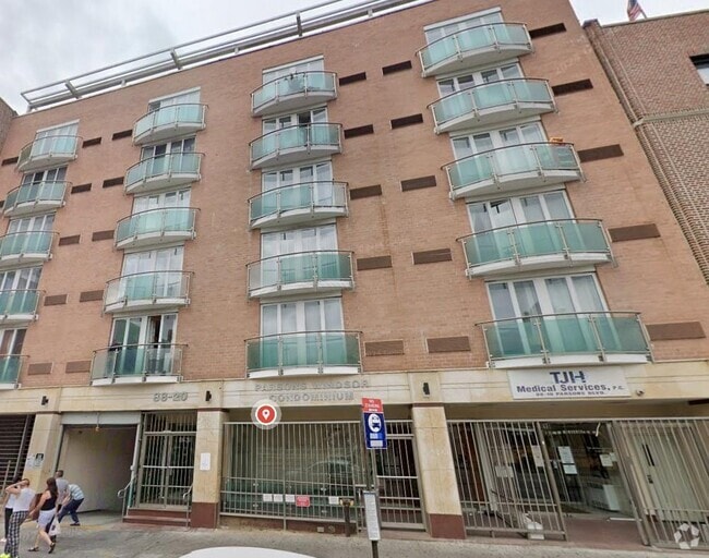 Building Photo - 88-20 Parsons Blvd Unit 2D Rental