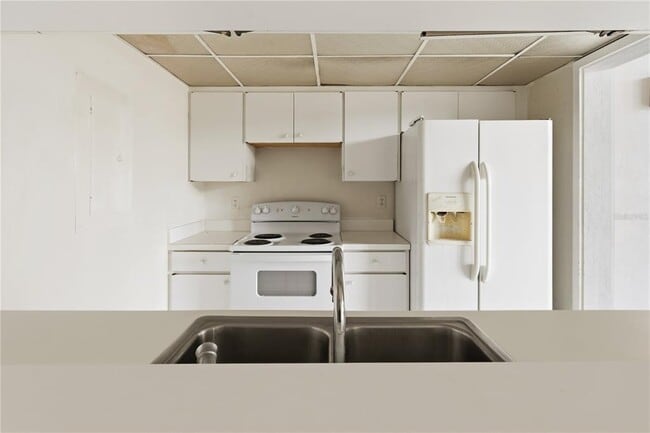 Photo - 2114 Corner Lake Unit E