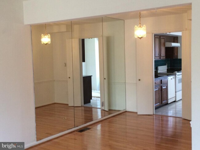 Photo - 10712 Muirfield Dr
