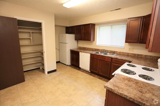 Monticello Apartments