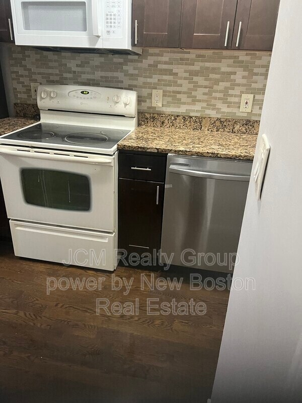 Building Photo - 36-40 Orange Street Unit U-36#1