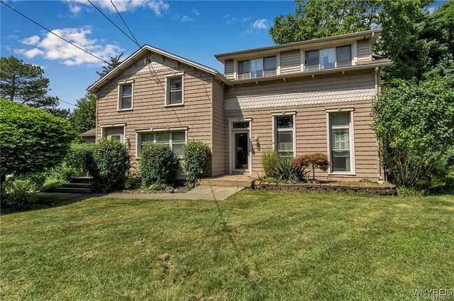 Building Photo - 5334 Genesee St