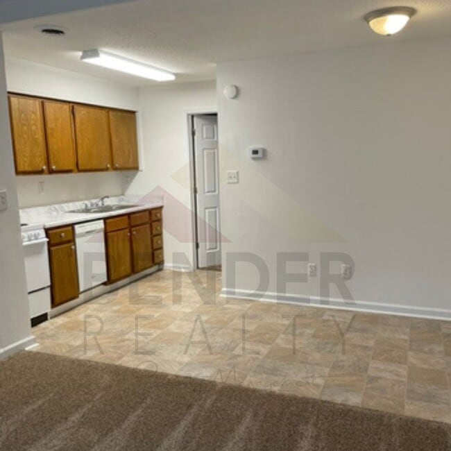 Photo - 1505-1507 Rustic Dr Unit 1507