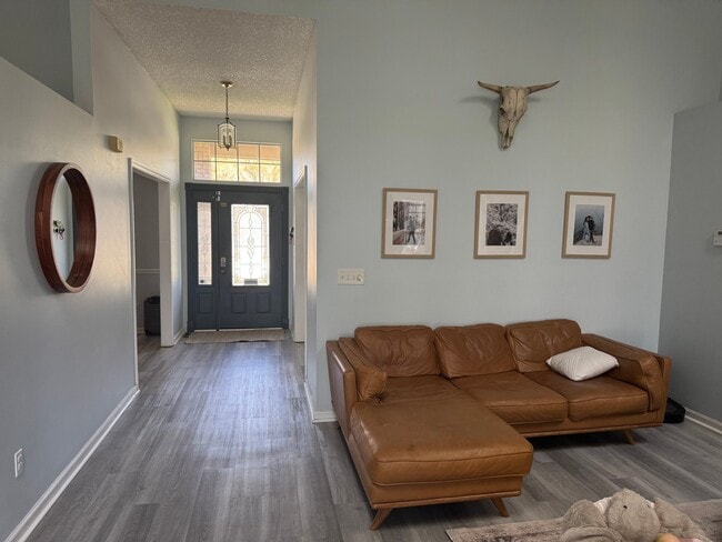 Photo - 12382 Running River Rd S