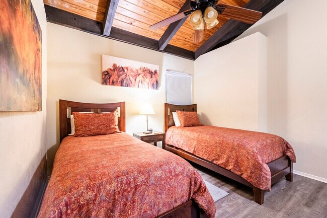 Photo - 2305 Trailside Dr Unidad SI ID1054222P