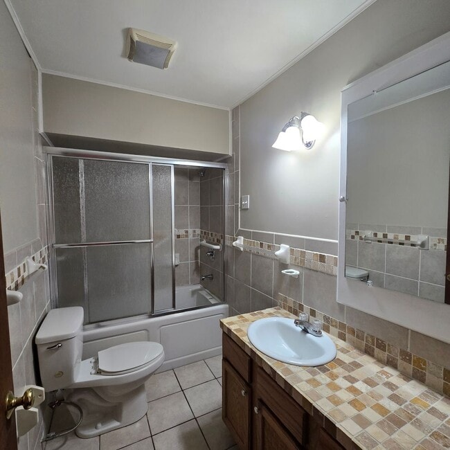 Photo - AVAILABLE NOW! 3 Bedroom 2 Bathroom in Batesville Near the Fairgrounds