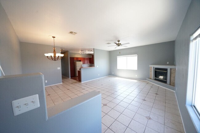 Photo - SHOWINGS AVAILABLE NOW Unidad 203