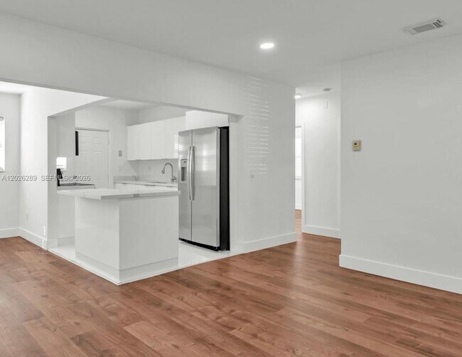 Photo - 4200 NE 1st Ave