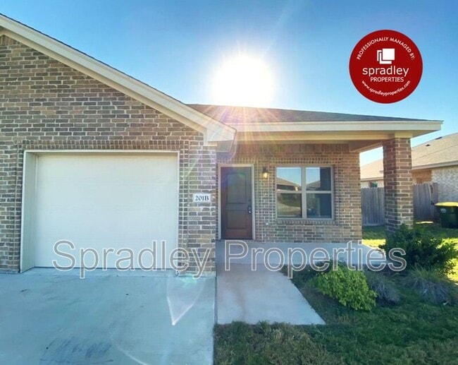 Photo - 201 Sparrow Cove