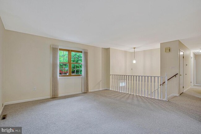 Photo - 607 Ridge Dr