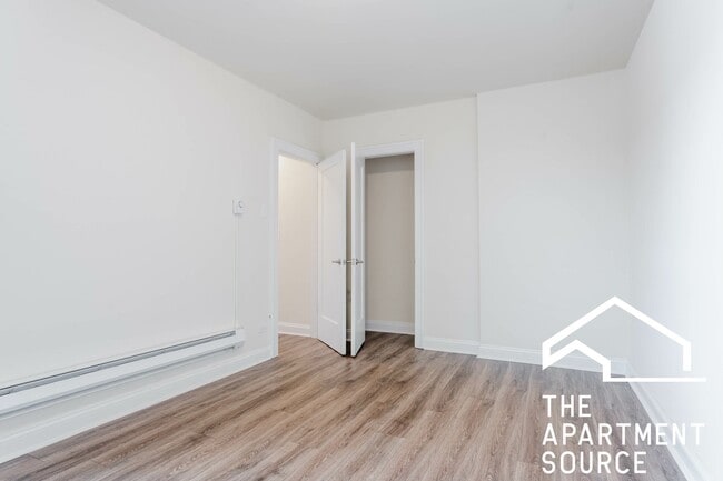 Photo - 2938 W Palmer St Unit 4