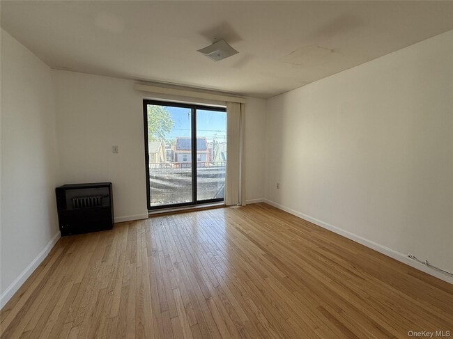 Photo - 1363 Gillespie Ave